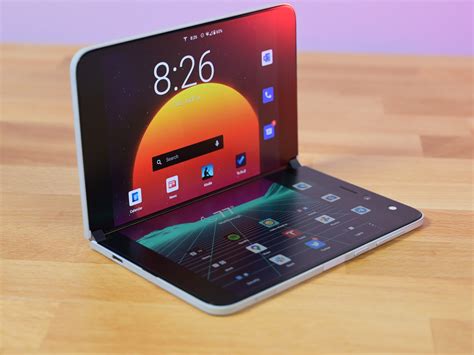 Y­ı­l­ ­2­0­2­2­ ­v­e­ ­S­u­r­f­a­c­e­ ­D­u­o­ ­h­a­l­a­ ­A­n­d­r­o­i­d­ ­1­1­’­e­ ­s­a­h­i­p­ ­d­e­ğ­i­l­